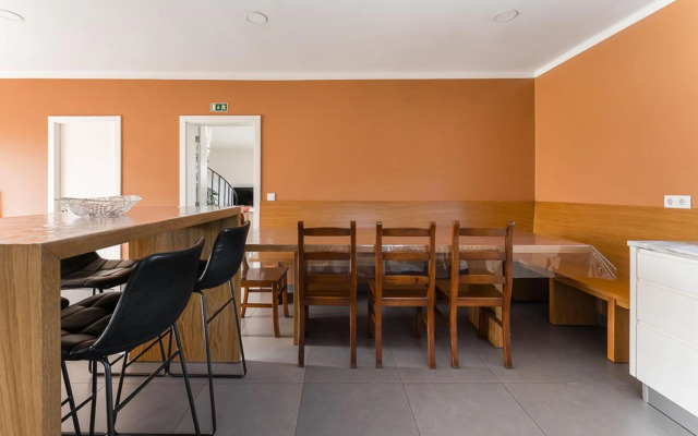 GuestReady - Beachfront Villa In Esposende