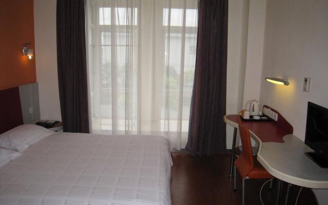 Motel168 Zhang Qiao Inn
