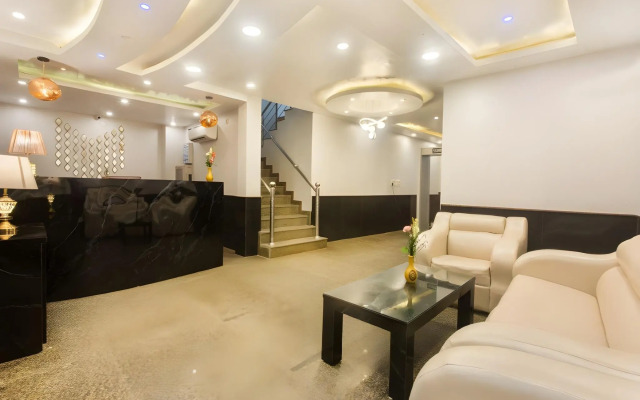 ADB Rooms Hotel Noratan Palace