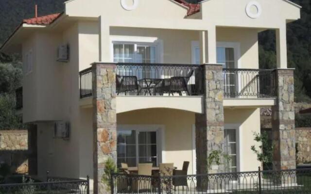 Emerald Villa 8