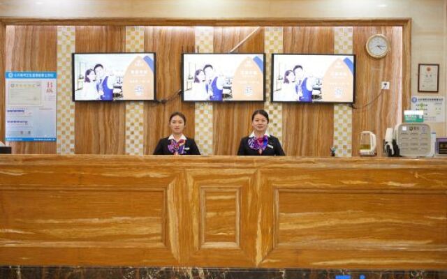 GreenTree Alliance Hotel (Foshan Pingzhou Jade Street)