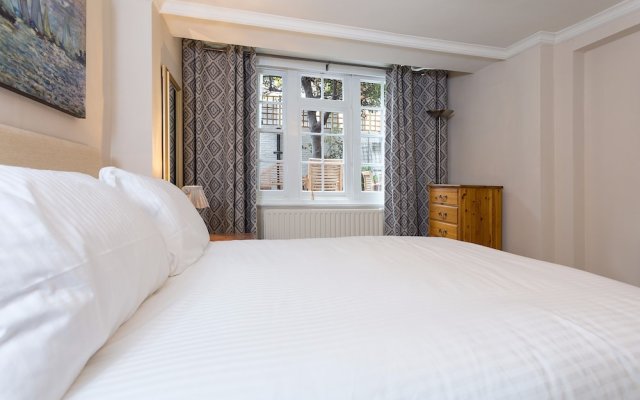 Incredible 2 Bedroom Flat next to Westminster Abbey