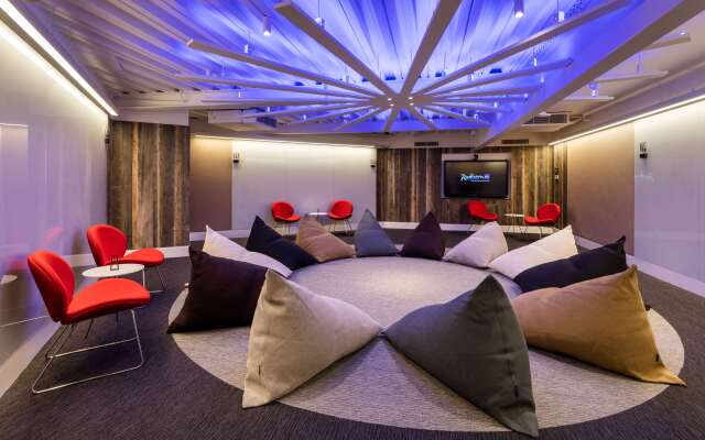 Radisson Blu Hotel, London Heathrow