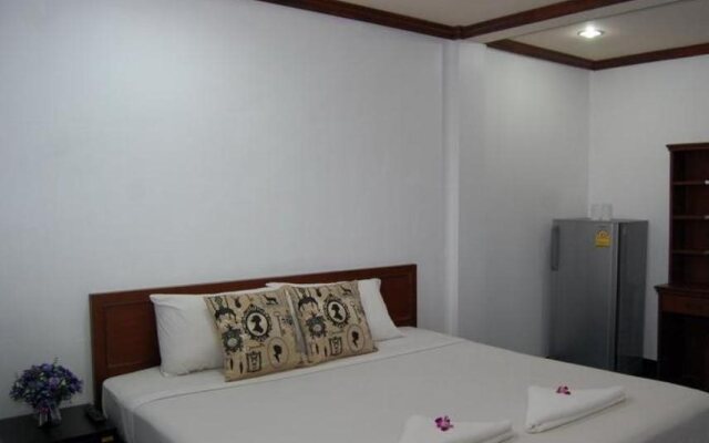 Green Hotel