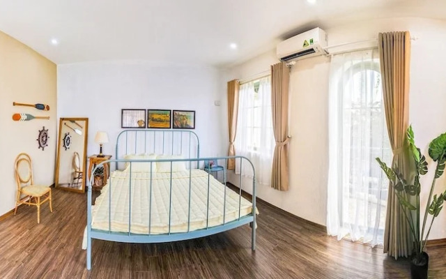 Nang House Homestay