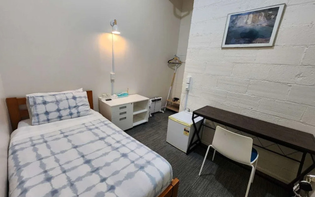 Oceanic Hostel