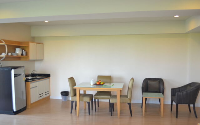 Sky Place Serviced Apartment