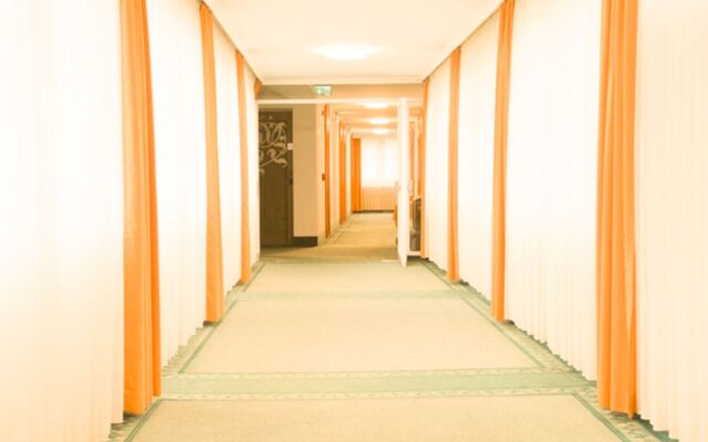 AVIA Hotel