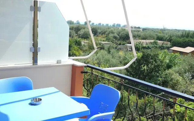 Friends House - Borsh Hotel