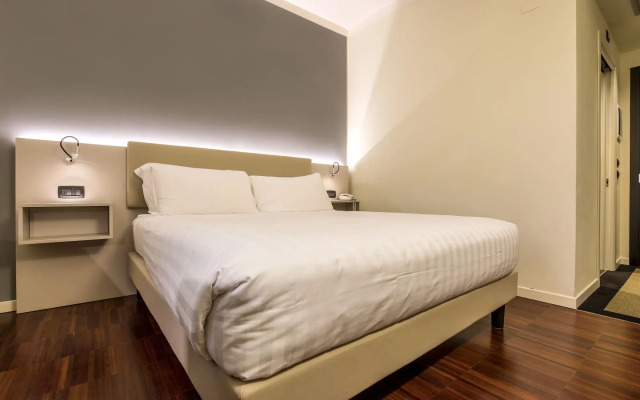 43 Station Hotel