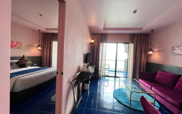Chiangkhong Teak Garden Riverfront Onsen Hotel