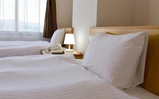 Saiki Central Hotel