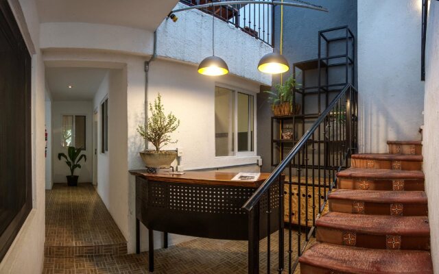 Urban Beach Chic Hostel