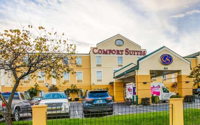 Comfort Suites At Rivergate Mall