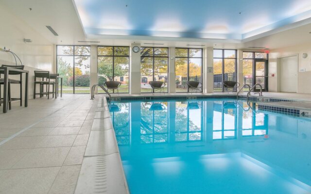 Courtyard by Marriott West Springfield