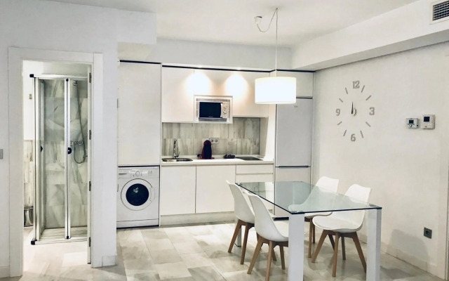 Domus Apartamentos Granada con parking gratuito en pleno centro