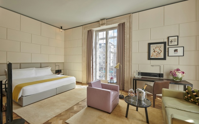 Hotel Cafe Royal, London