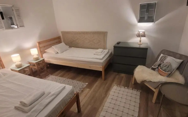 Zrínyi 11 Apartments