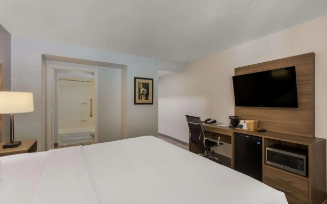 SureStay Plus Hotel by Best Western Tempe University