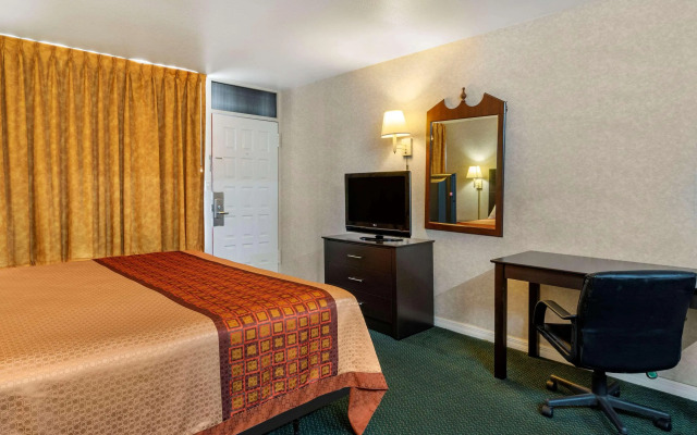 Rodeway Inn Clearwater - Largo