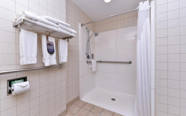 Holiday Inn Express Breezewood by IHG