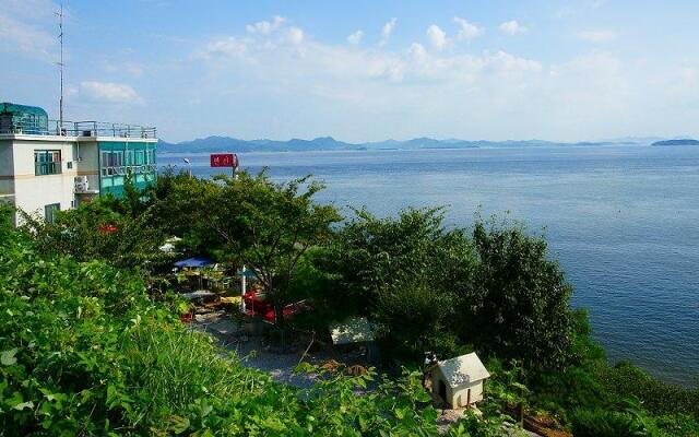 Buan Jeonmang Joeun Pension