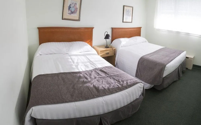 Asessippi Inn