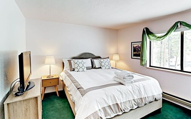 Peaceful Timber - 2 Br Home