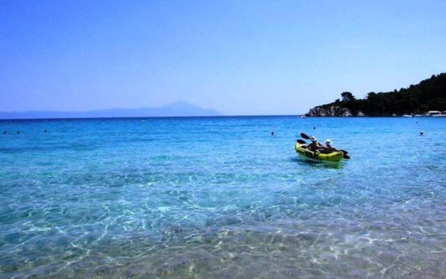 Paliouri Luxury Bungalows