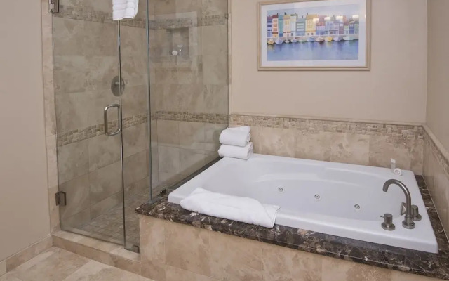Savoy S 2d 3 Bedroom Condo by RedAwning