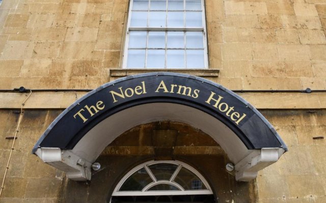 Noel Arms Hotel
