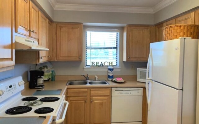 Jubilee Landing 107 by RedAwning