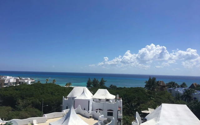 Menesse On the Beach Apartment 4