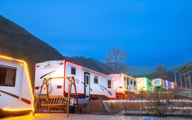 Wutai Mountain Early Planting Late Harvest RV Hotel