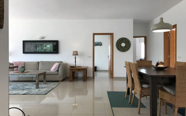 16 Centeanes Fabulous Location Just Short Walk t