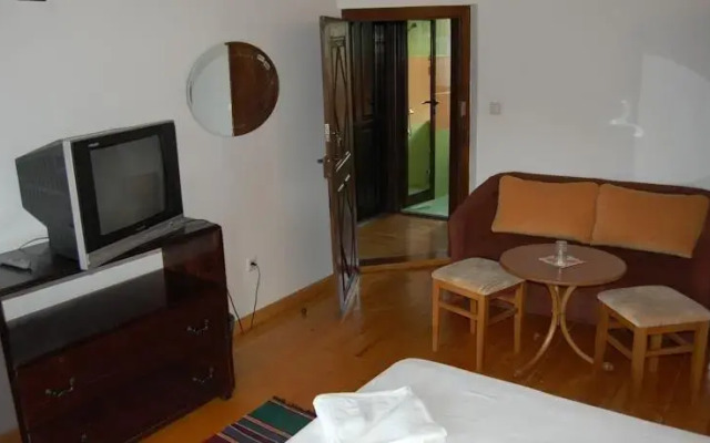 Kazasovata Guest House