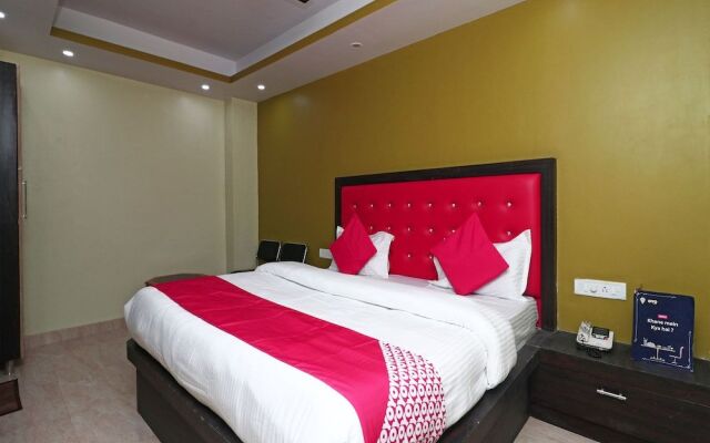 OYO 15169 Hotel Rk Inn