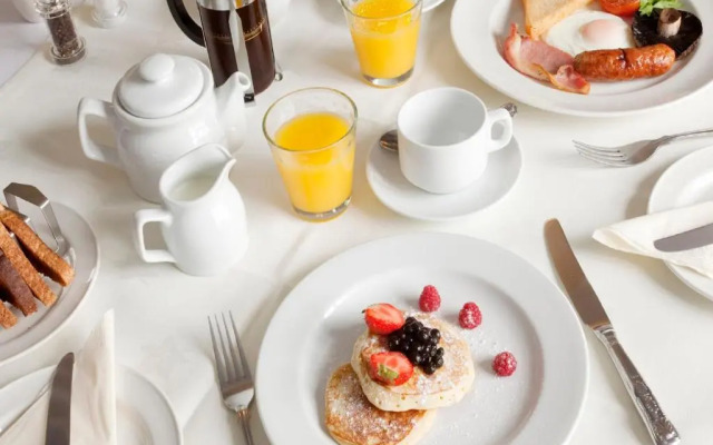 Virginia Court Hotel