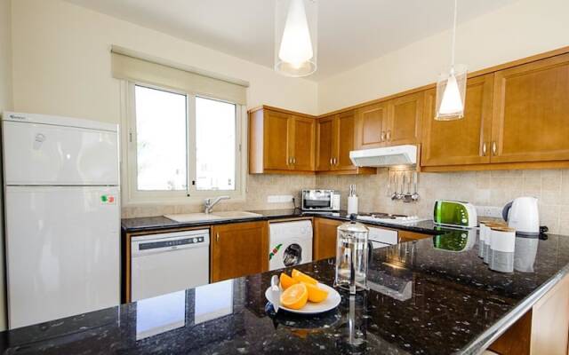 Rent Private Villa 018