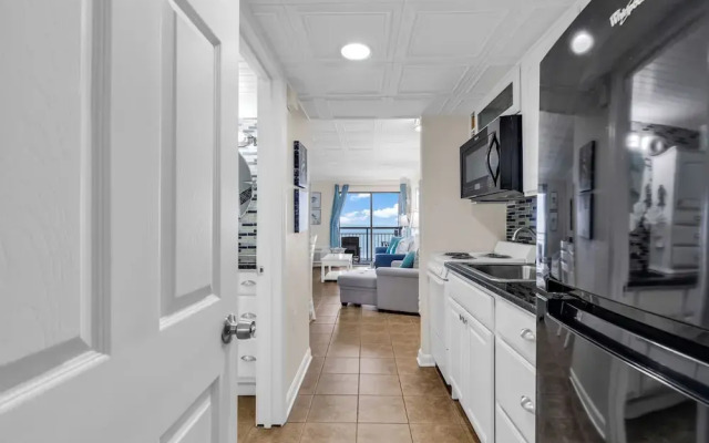 Bluewater Resort 303