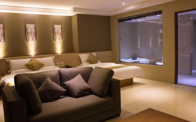 ZEN Premium Dela Chambre Hotel Manila
