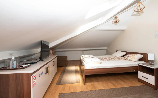 Stone Bridge Apartments