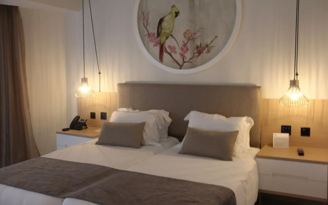 Nissiblu Beach Resort