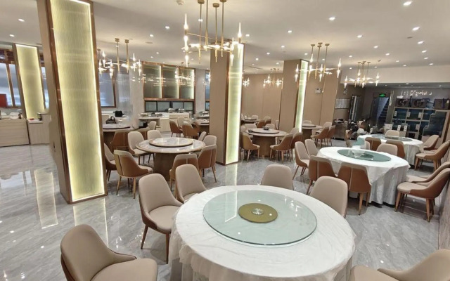 Jinquan Business Hotel (Yan'an Hospital Jiaosanqiao Metro Station)