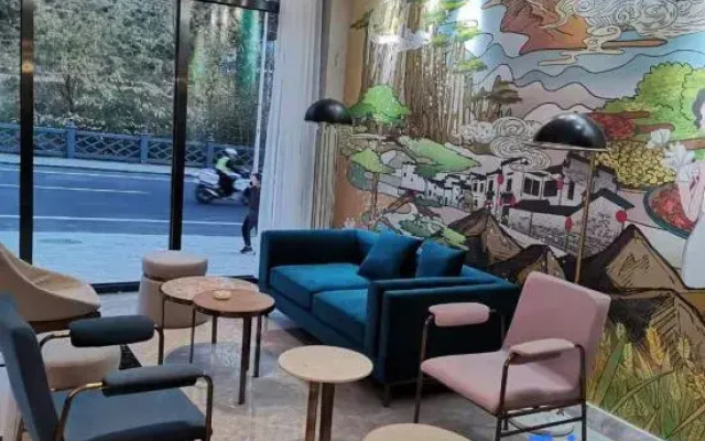 Magnotel(Huangshan Scenic Area Transfer Center store)