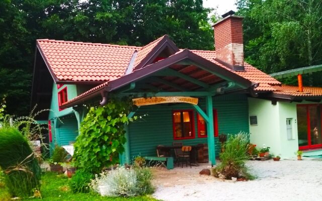 Fairytale Wooden House near Ljubljana