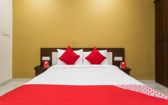 Collection O 12353 Jineshwari Hotel