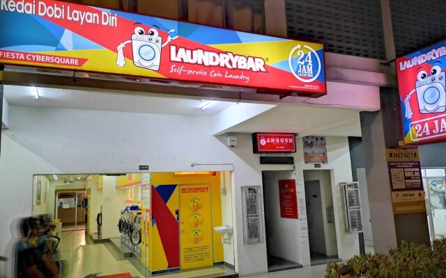 Cyberjaya  Cybersquare Studio by Beestay