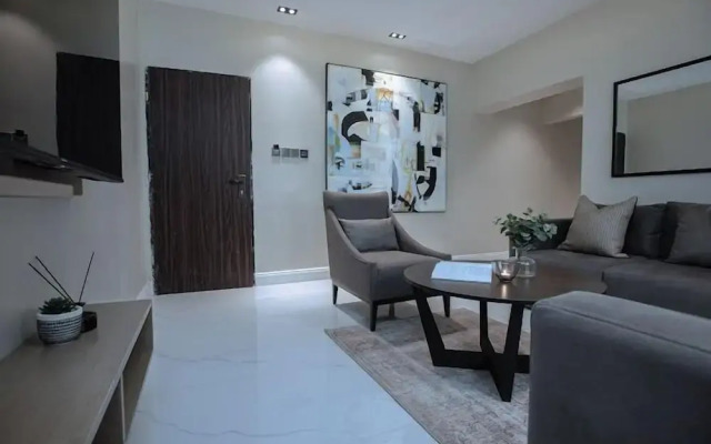 Knightsbridge Hotel and Suites