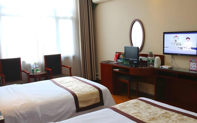 GreenTree Inn Jinan Pingyin Industrial Park Express Hotel